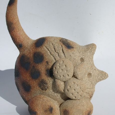 ceramic cat, jane adams ceramics, stoneware, cornwall