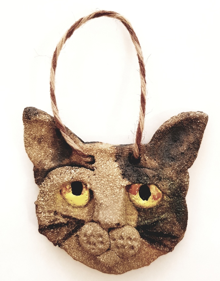 CAT WALL HANGER IN A VARIETY OF COLOURWAYS JANE ADAMS CERAMICS